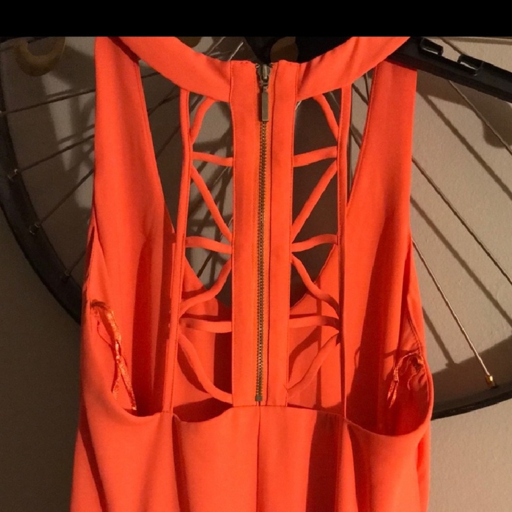 MAX & CLEO Bright Orange Flowy Top - Picture 2 of 4